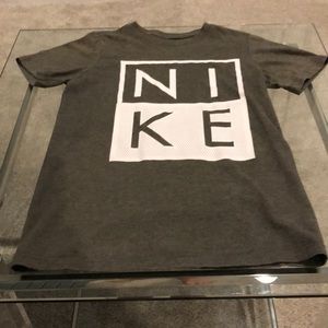 Kids Nike t-shirt